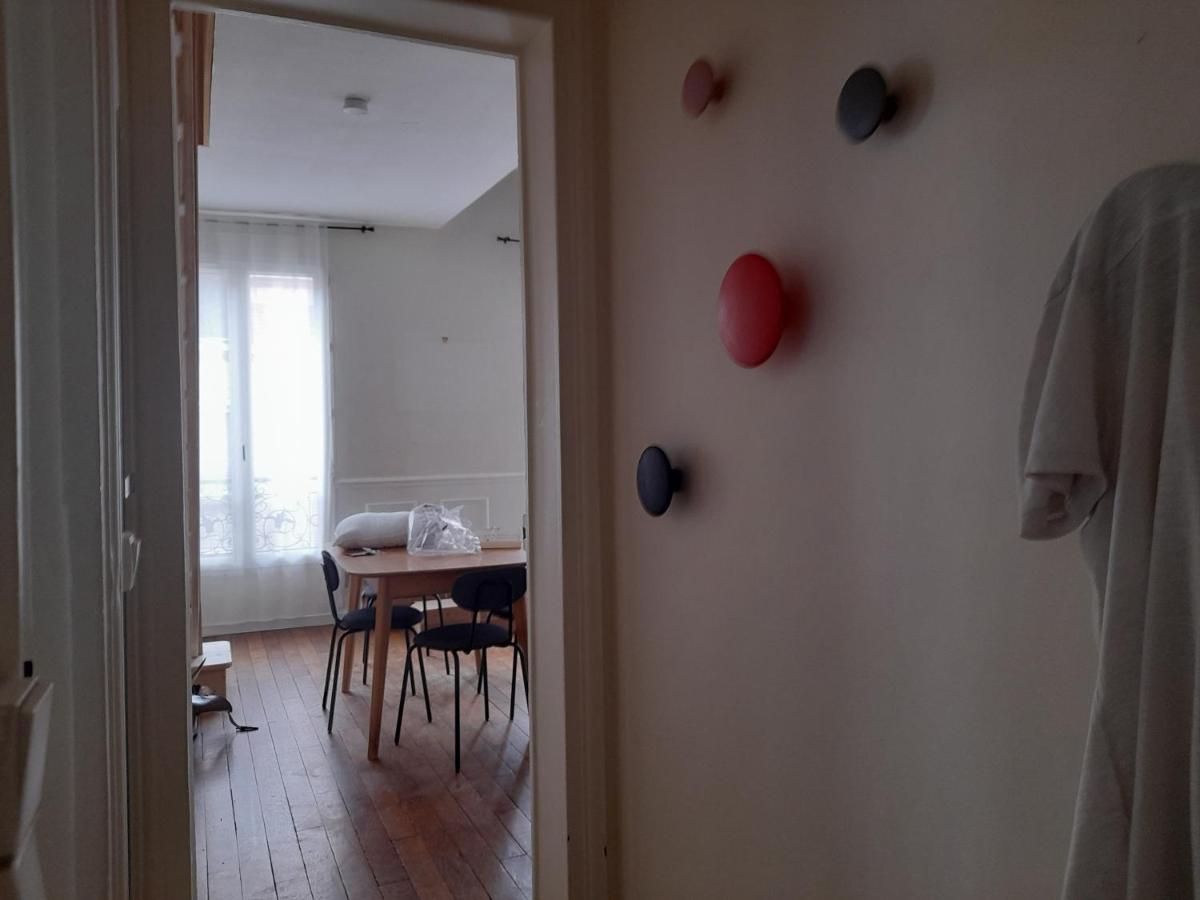 Un Appartement Typique Parisien / A Typical Parisian Apartment Extérieur photo